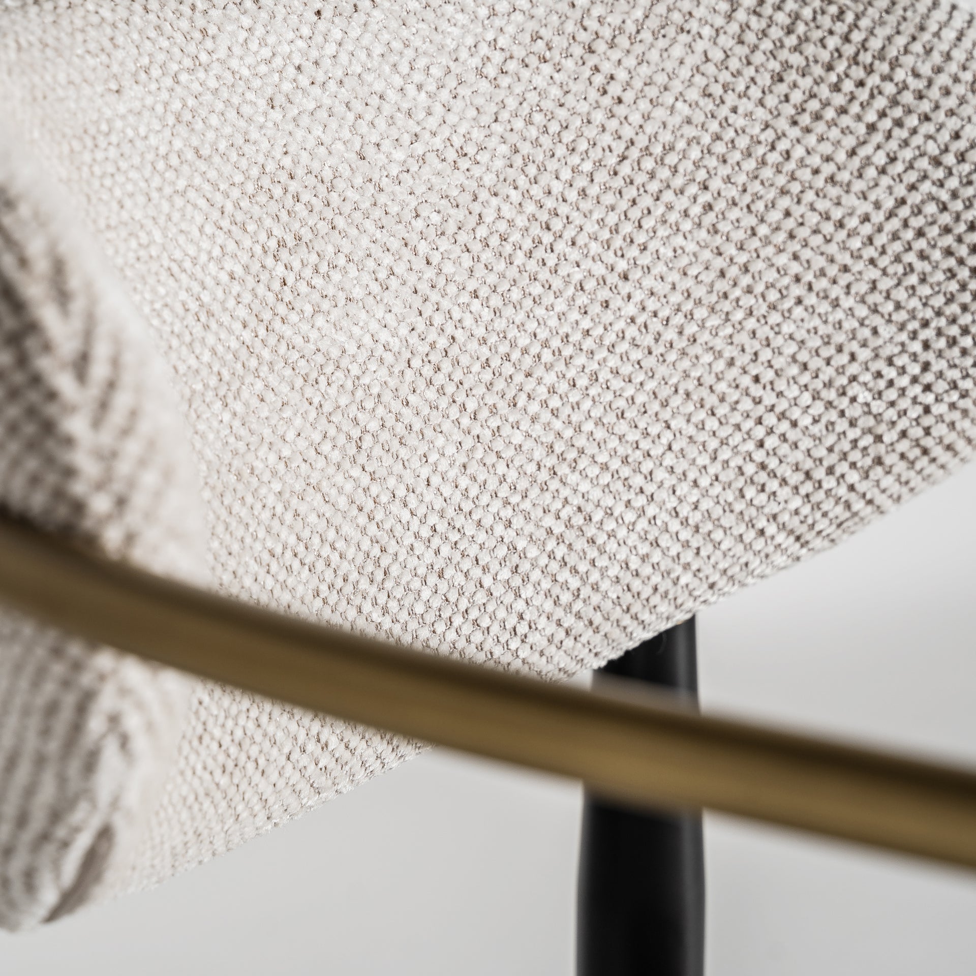 CROSSAC CHAIR